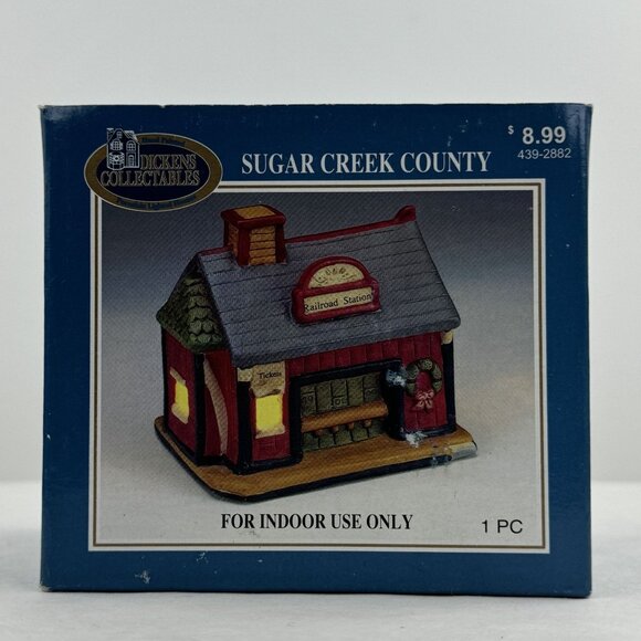 1998 Dickens Collectables Sugar Creek County Railroad Station Lighted Christmas - Picture 2 of 16